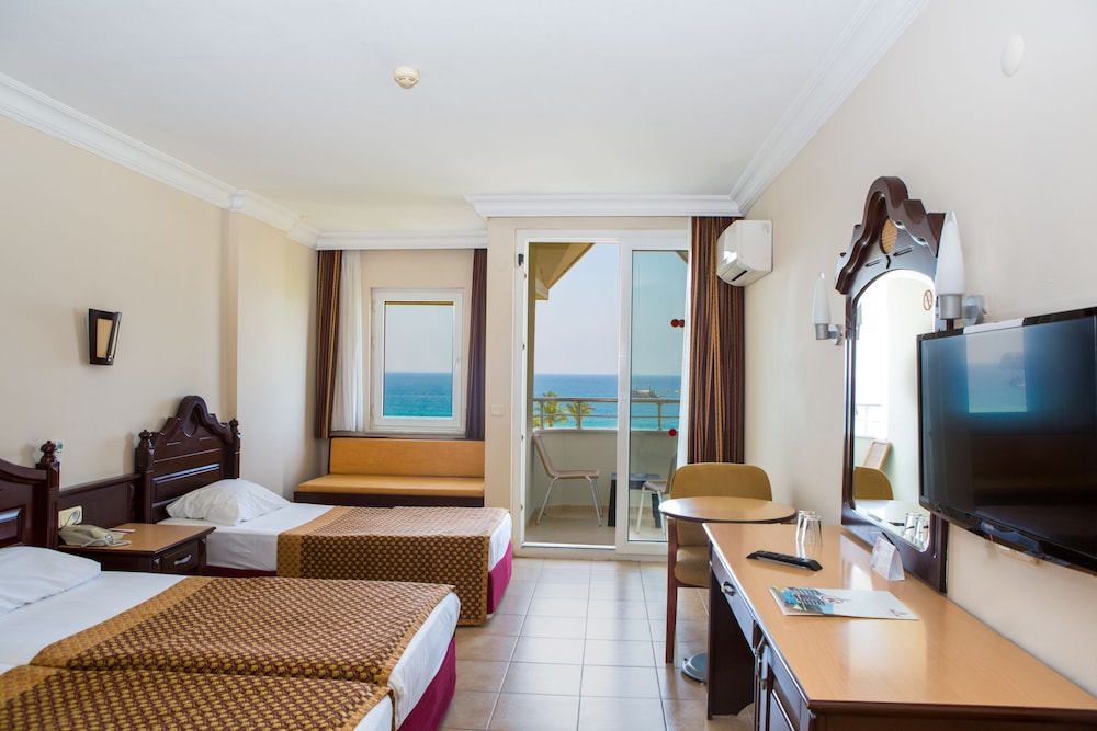 Kahya Hotel 36/57