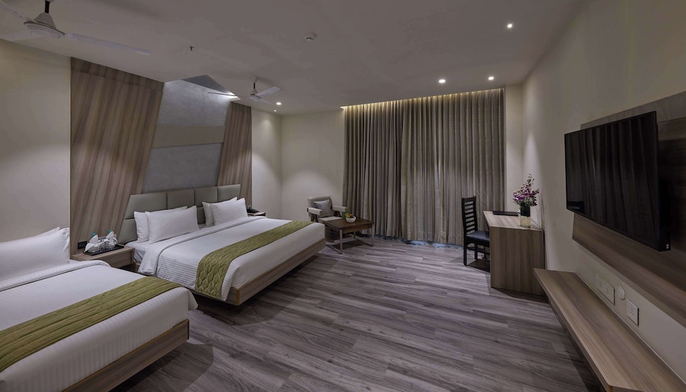 Grand Continent Hosur A Sarovar Portico Affiliate Hotel 17/47