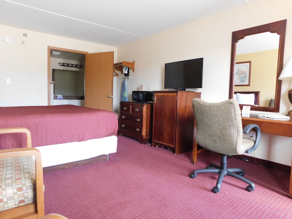 Carriage House Inn 50/61