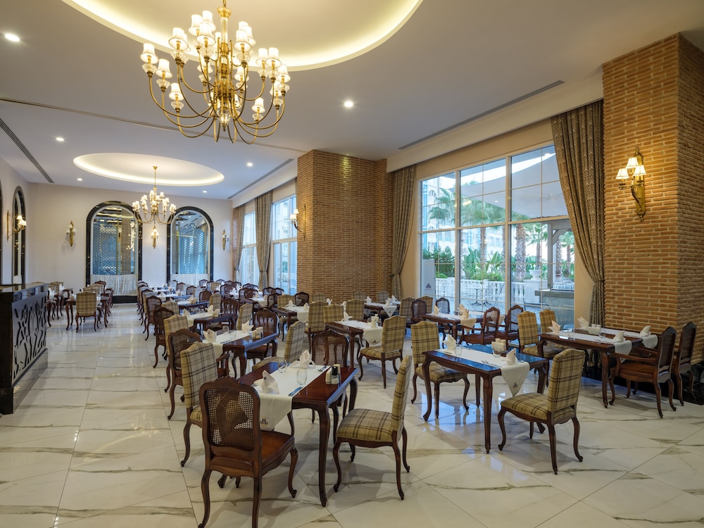 Rubi Platinum Spa Resort and Suites 57/72