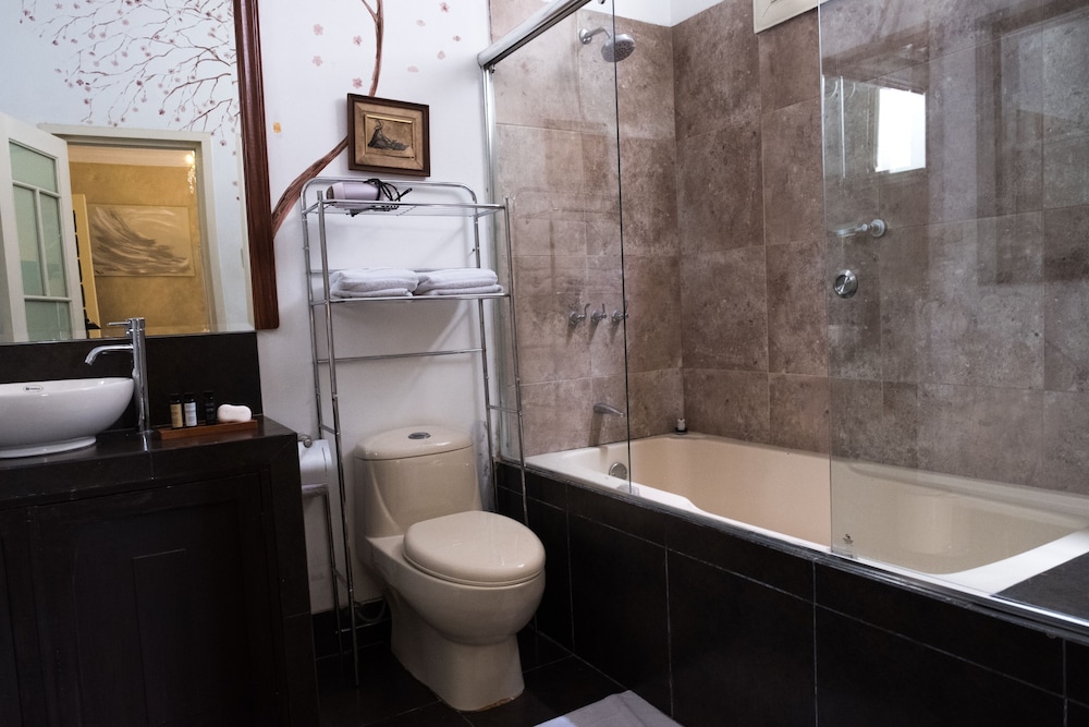 Casa Falleri Boutique Hotel 69/74