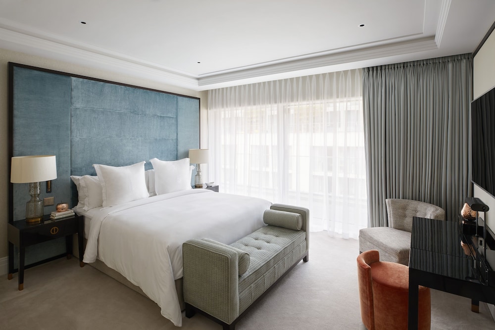 Four Seasons Hotel London at Tower Bridge 8/37