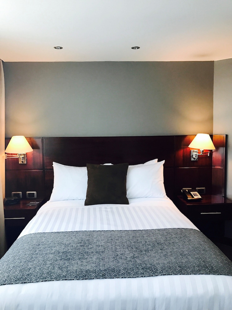 Wyndham Garden Quito 23/80