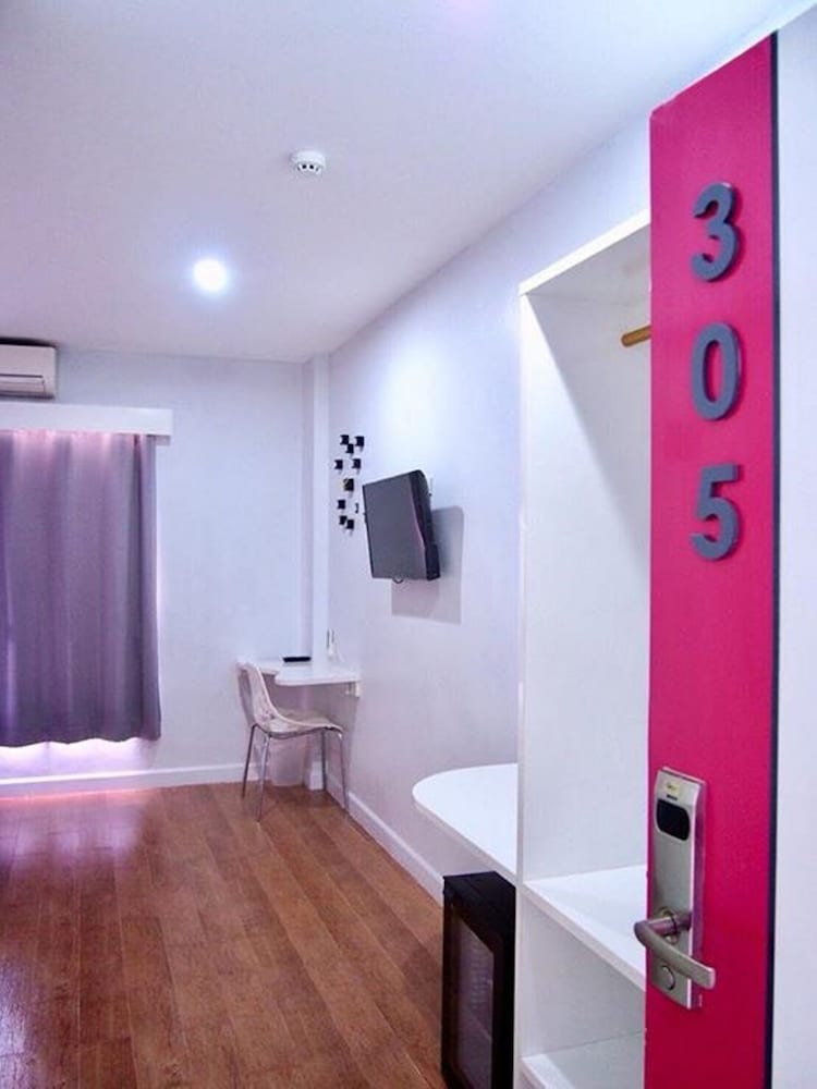 Eco Inn Lite Ubonratchathani 11/49