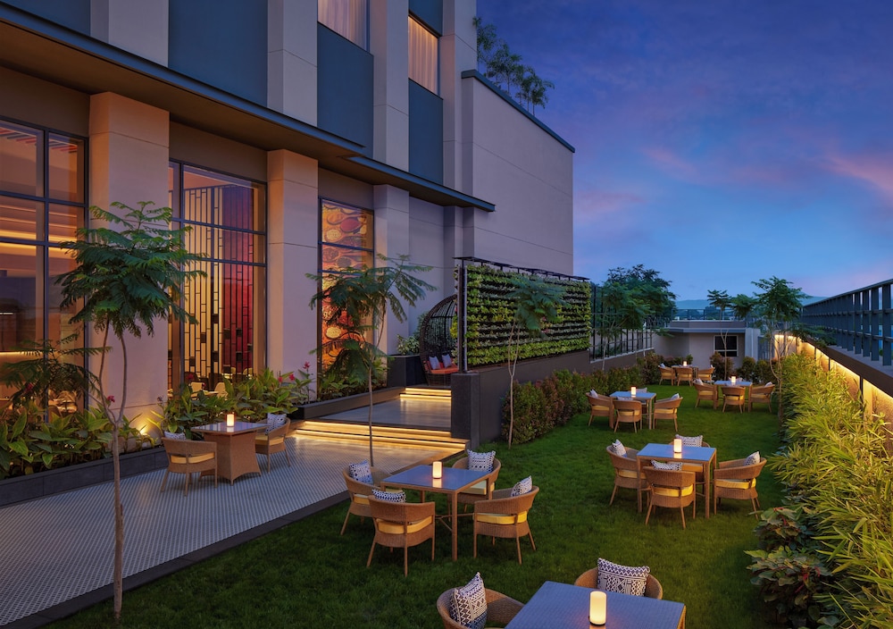 Hyatt Place Aurangabad Airport 34/36