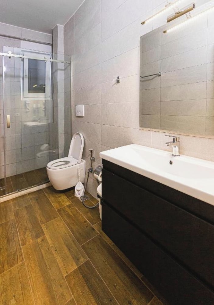 Olivar Hotel Tirana 58/60