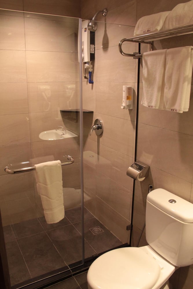 Kl Hotel 15/38