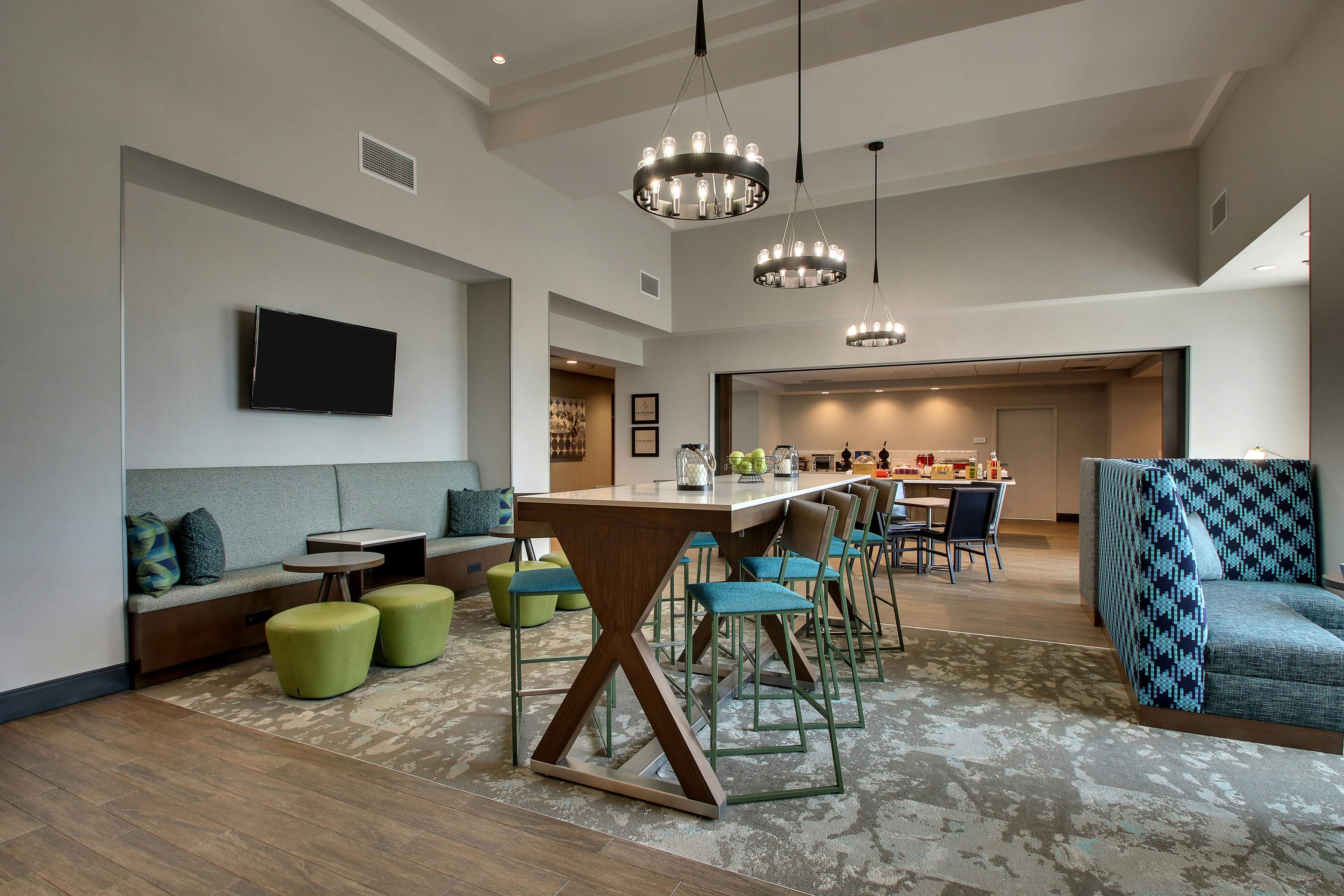 Hampton Inn And Suites Southport 33/56