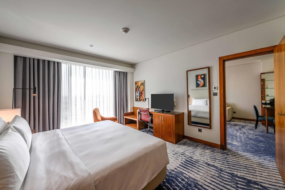 1 BEDROOM, PREMIUM, SUITE