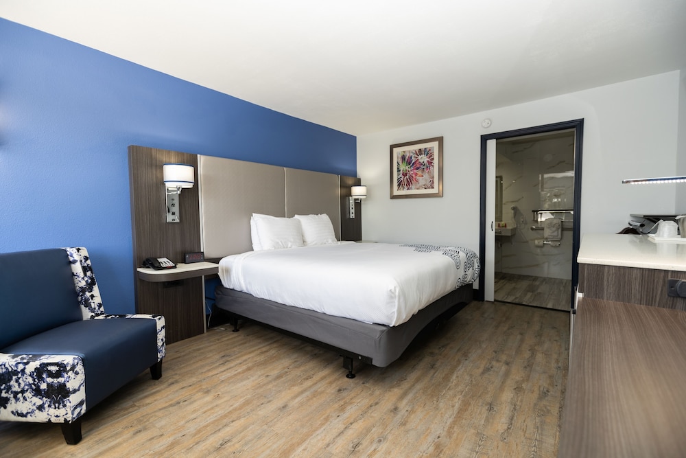 Surestay Plus Hotel By Best Western Sacramento Cal Expo 13/39