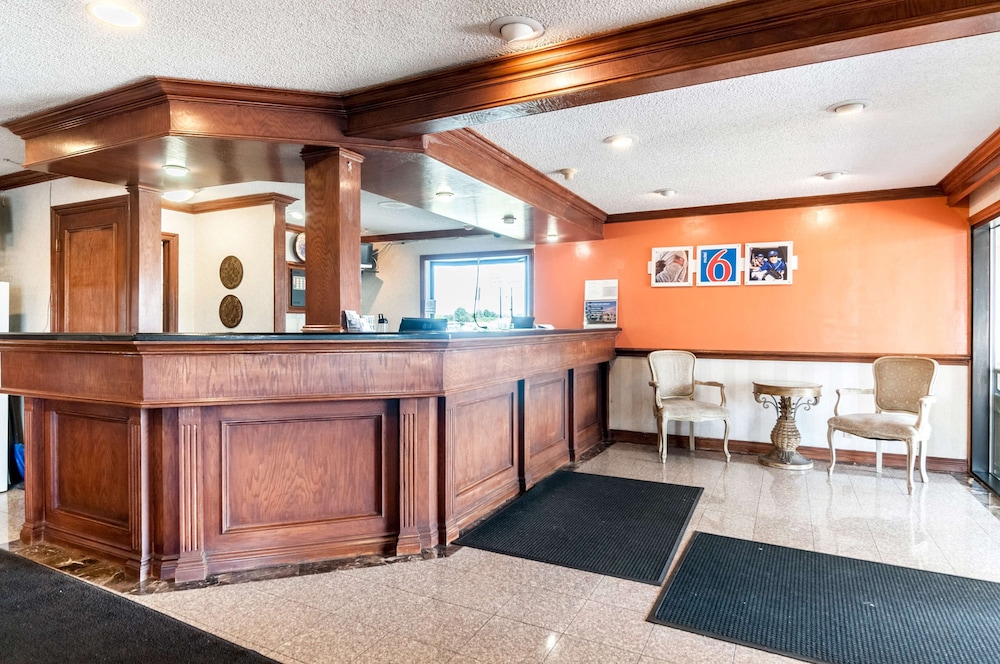 Motel6 Southgate, MI - Detroit 7/60
