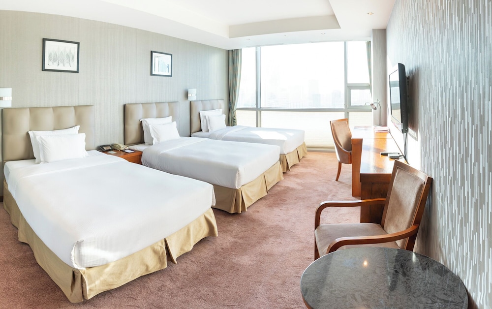 Deluxe, Triple, 3 Queen Beds
