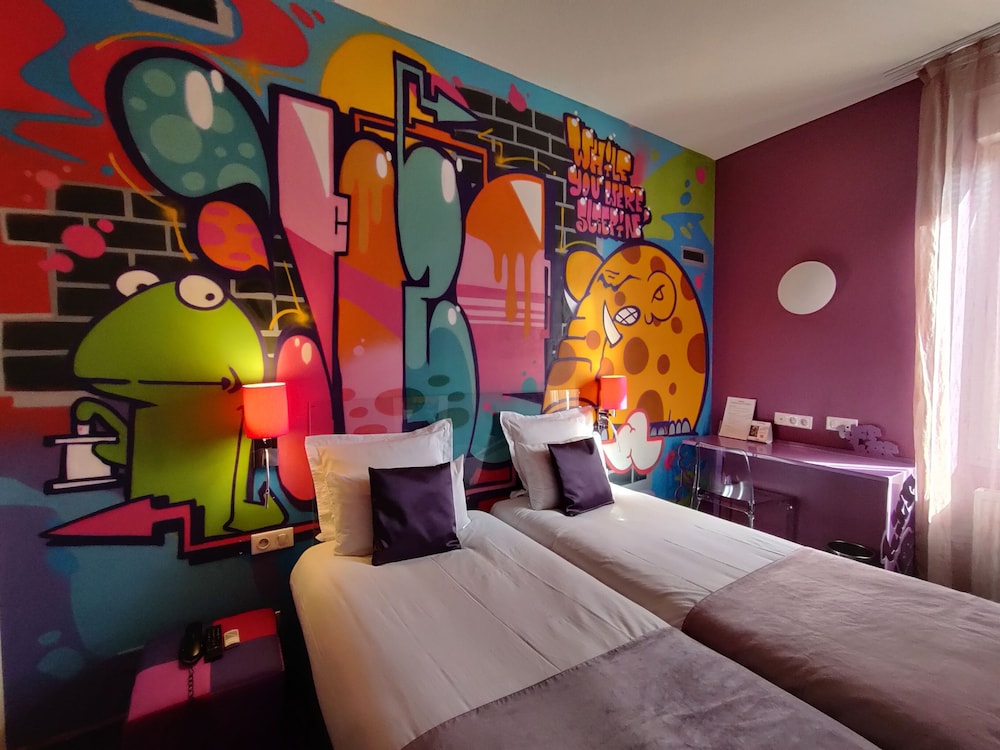 Hotel the Originals de L Univers Montlucon 53/58
