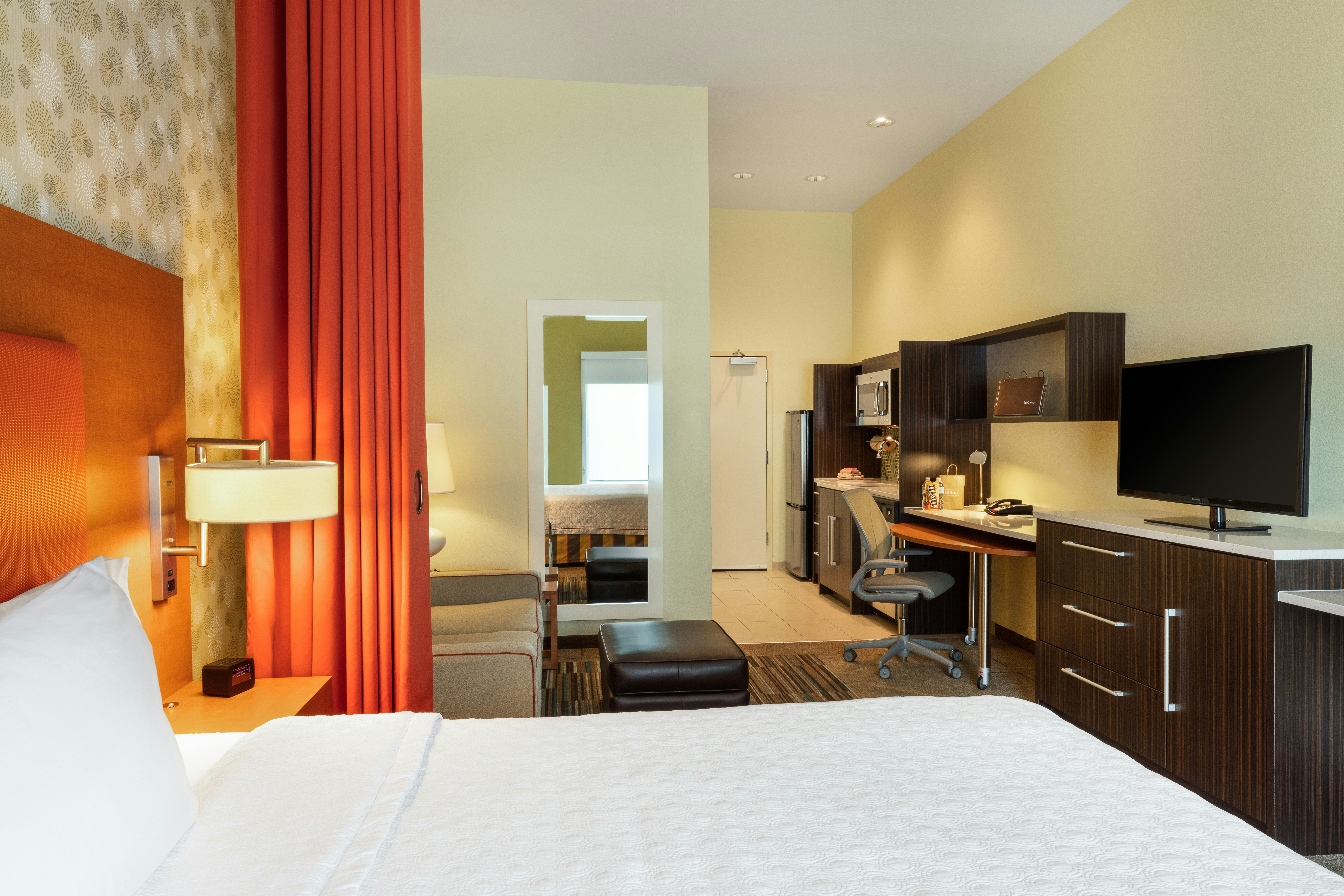 Studio, 2 Queen Beds