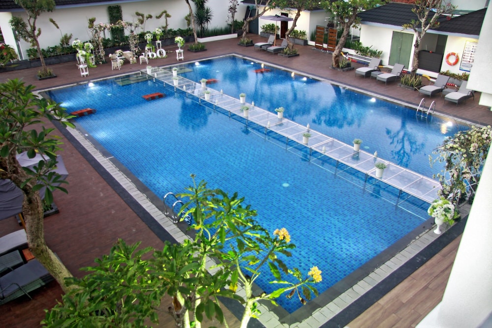 Grand Rohan Jogja 25/28