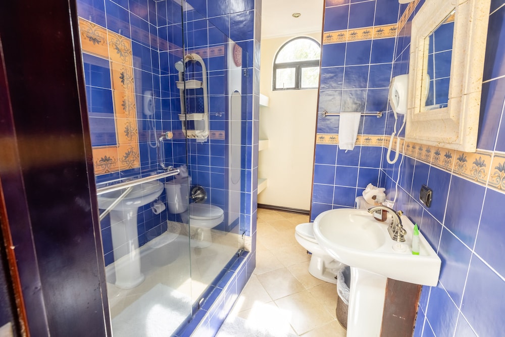 Casas Del Toro Apartments 38/40