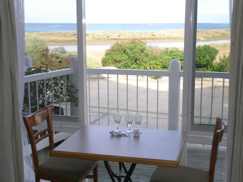 A Great Ocean View Motel 19/27