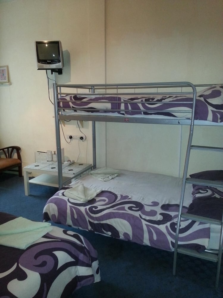 Jesmond International Hotel 45/69