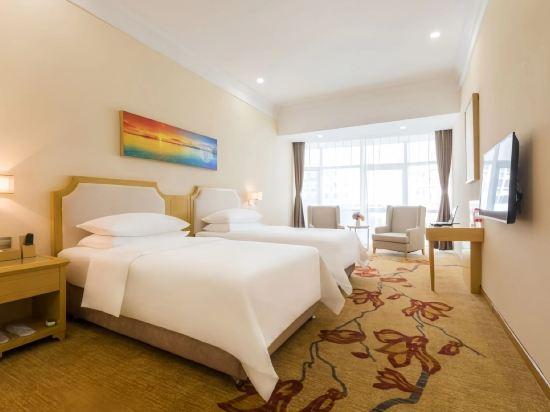 Business, Twin Beds