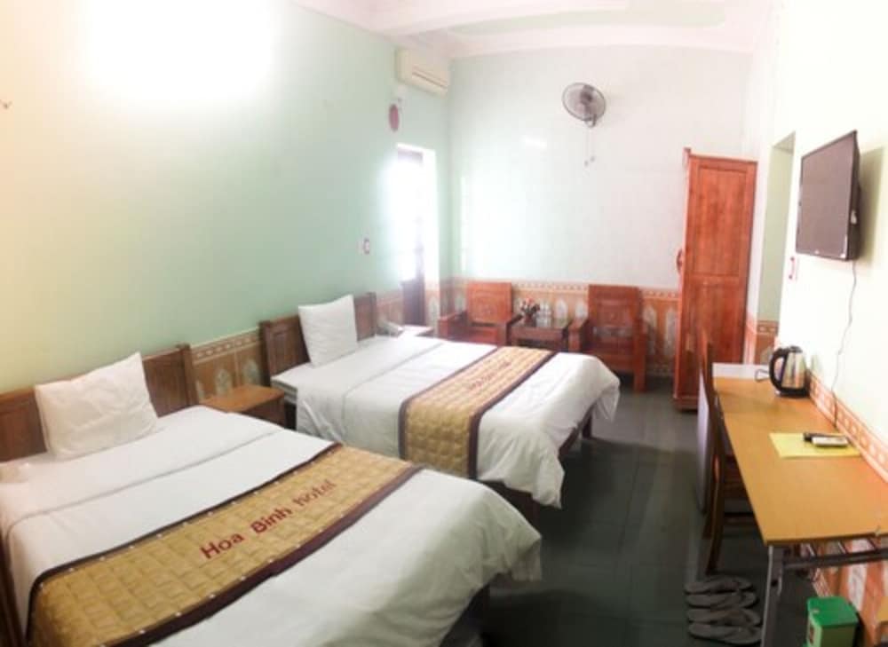 Hoa Bình Hotel 18/39