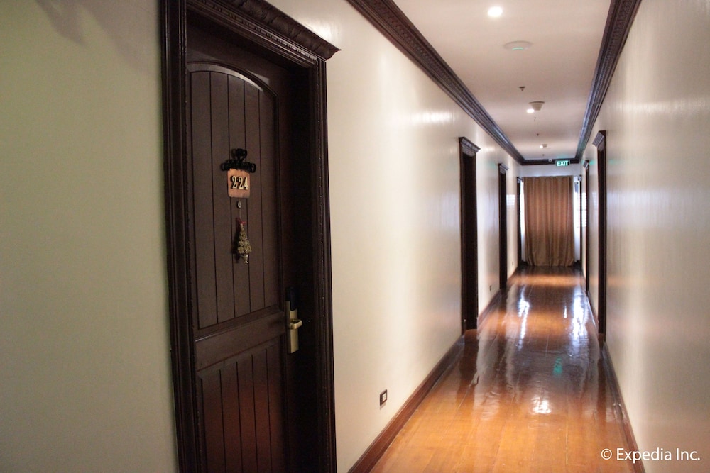 Hotel Luna Annex 29/50