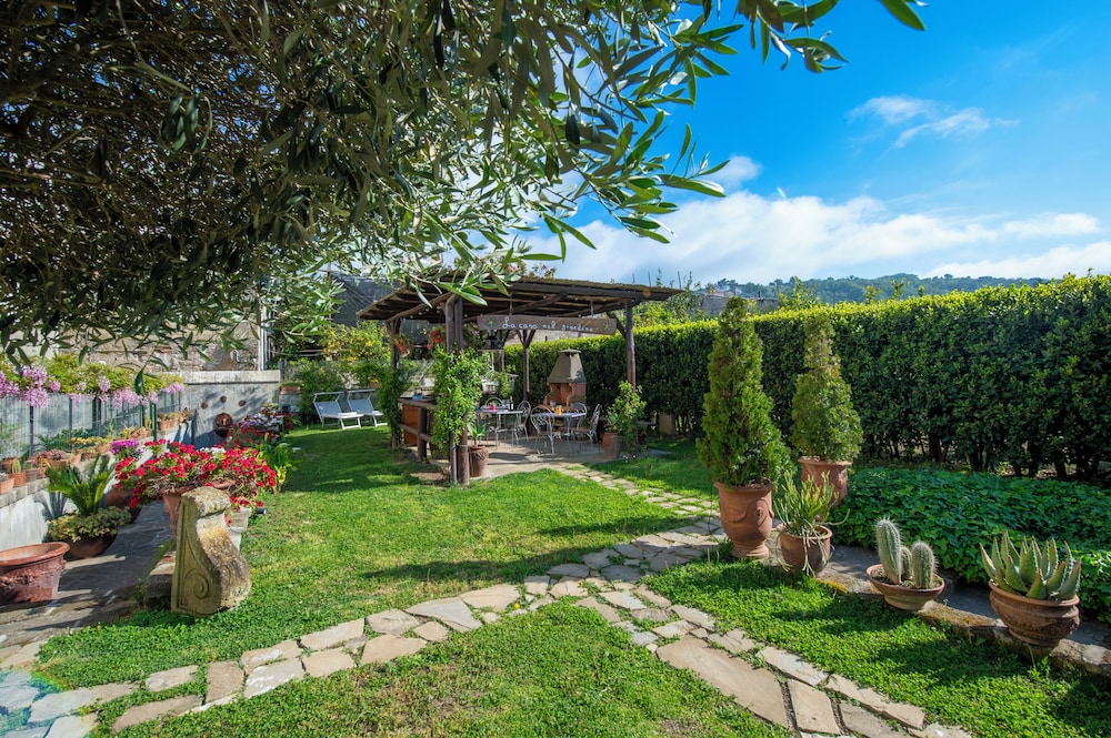 B B La Casa Nel Giardino 54/64