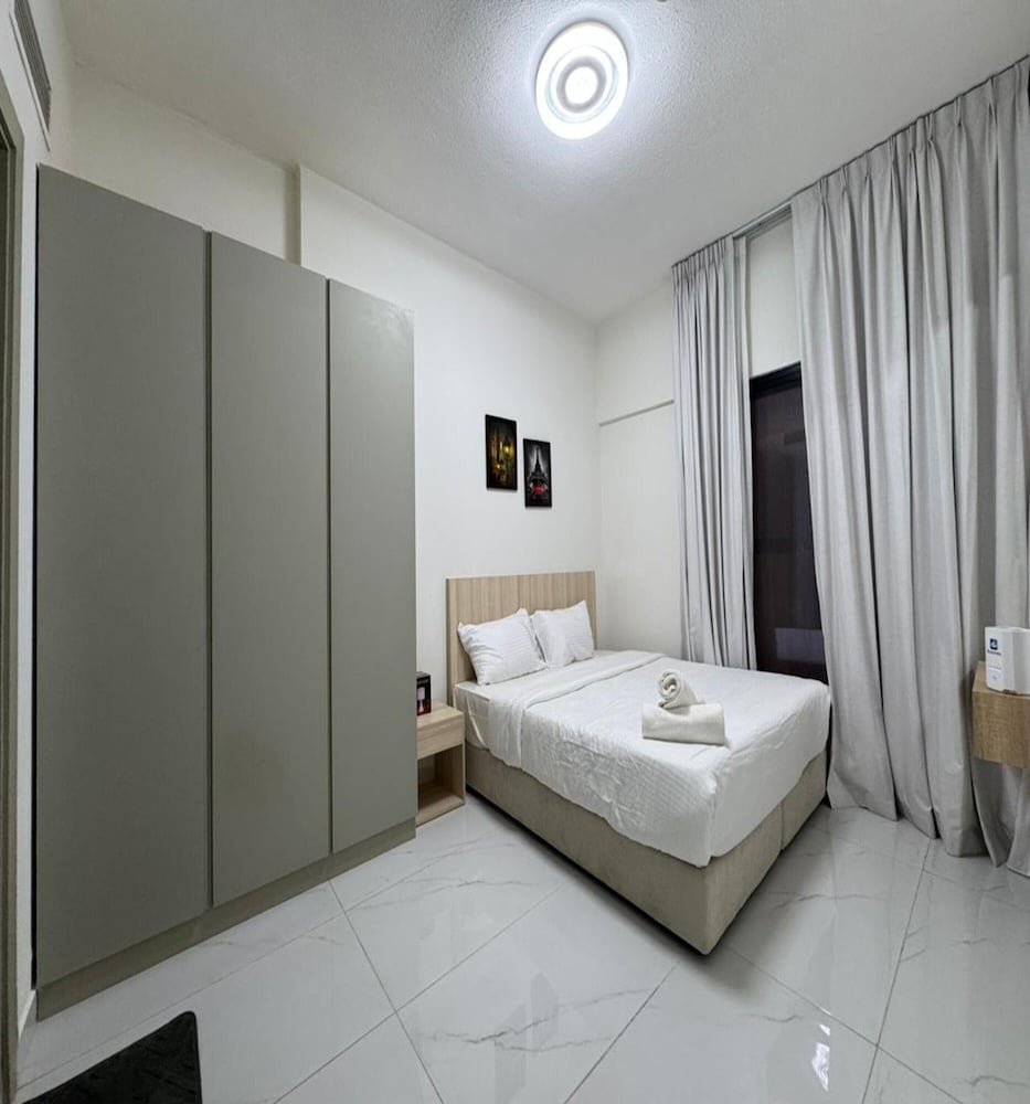 Luxury Apartment with Pool Gym & Free Parking at Equiti Gates Jebel Ali 4/14
