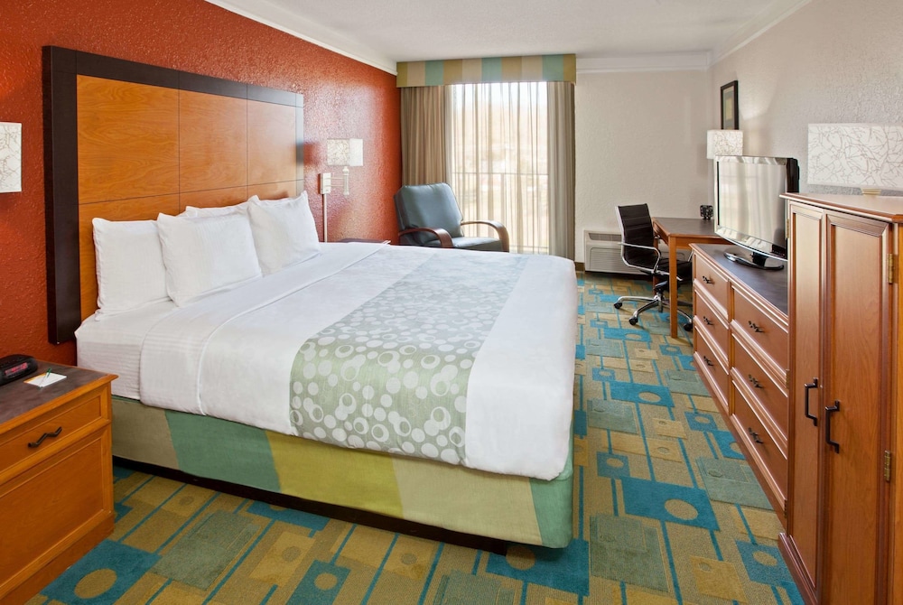 La Quinta Inn & Suites by Wyndham Nashville Airport/Opryland 15/38