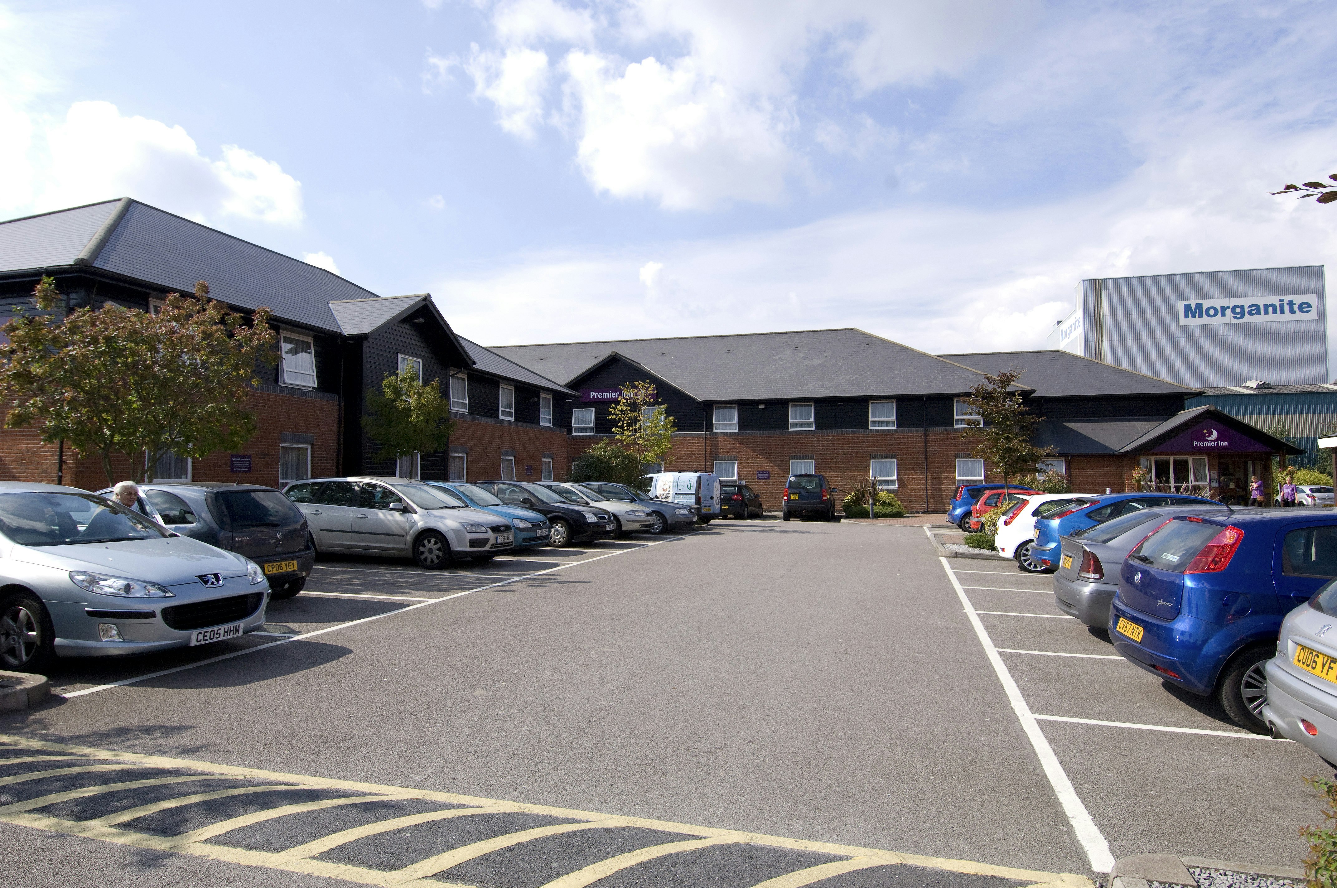 Premier Inn Swansea North 34/46