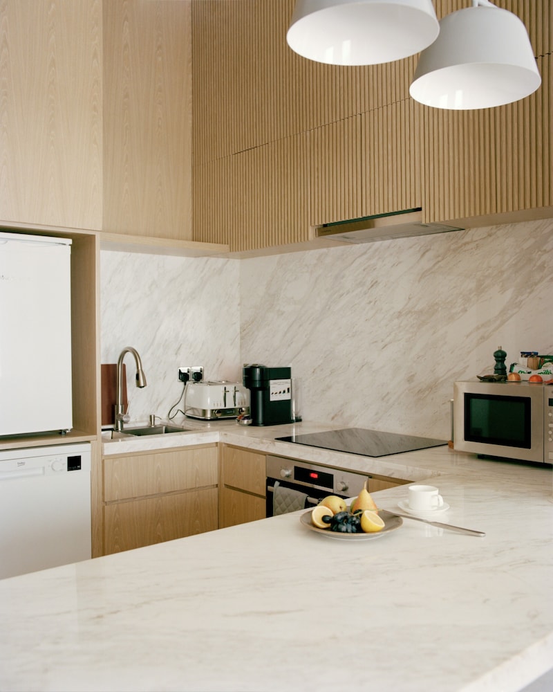 Trueman Court Luxury Serviced Apartments 7/55