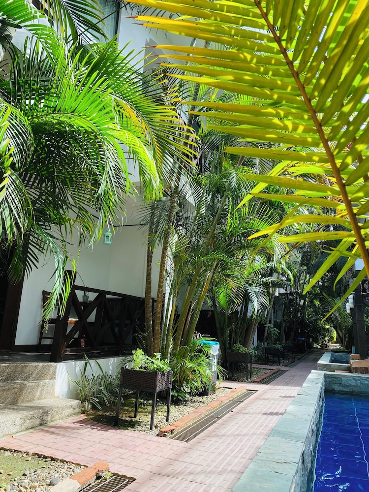 NIRVANA BEACH RESORT 44/50