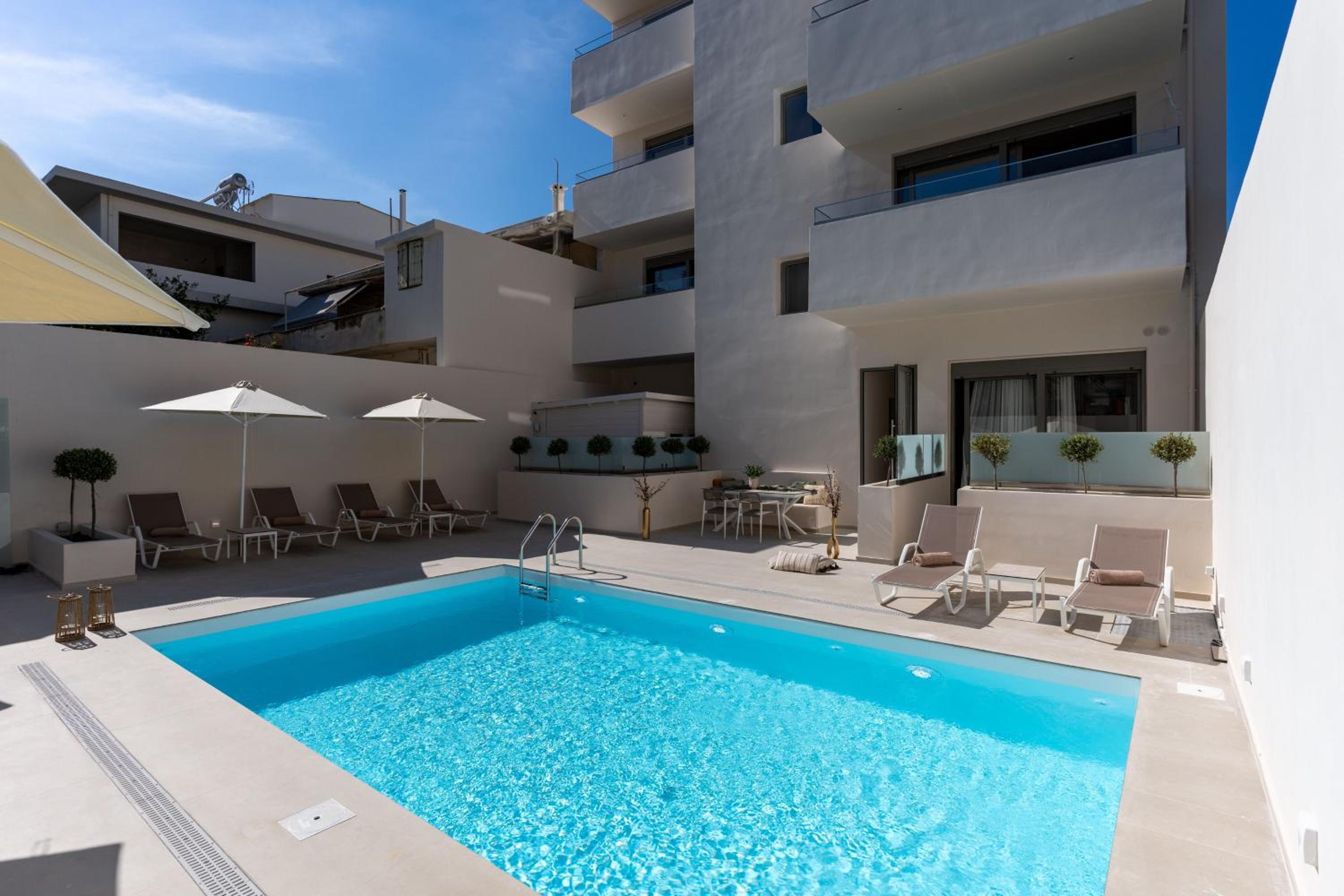 Selected Suites 16/21