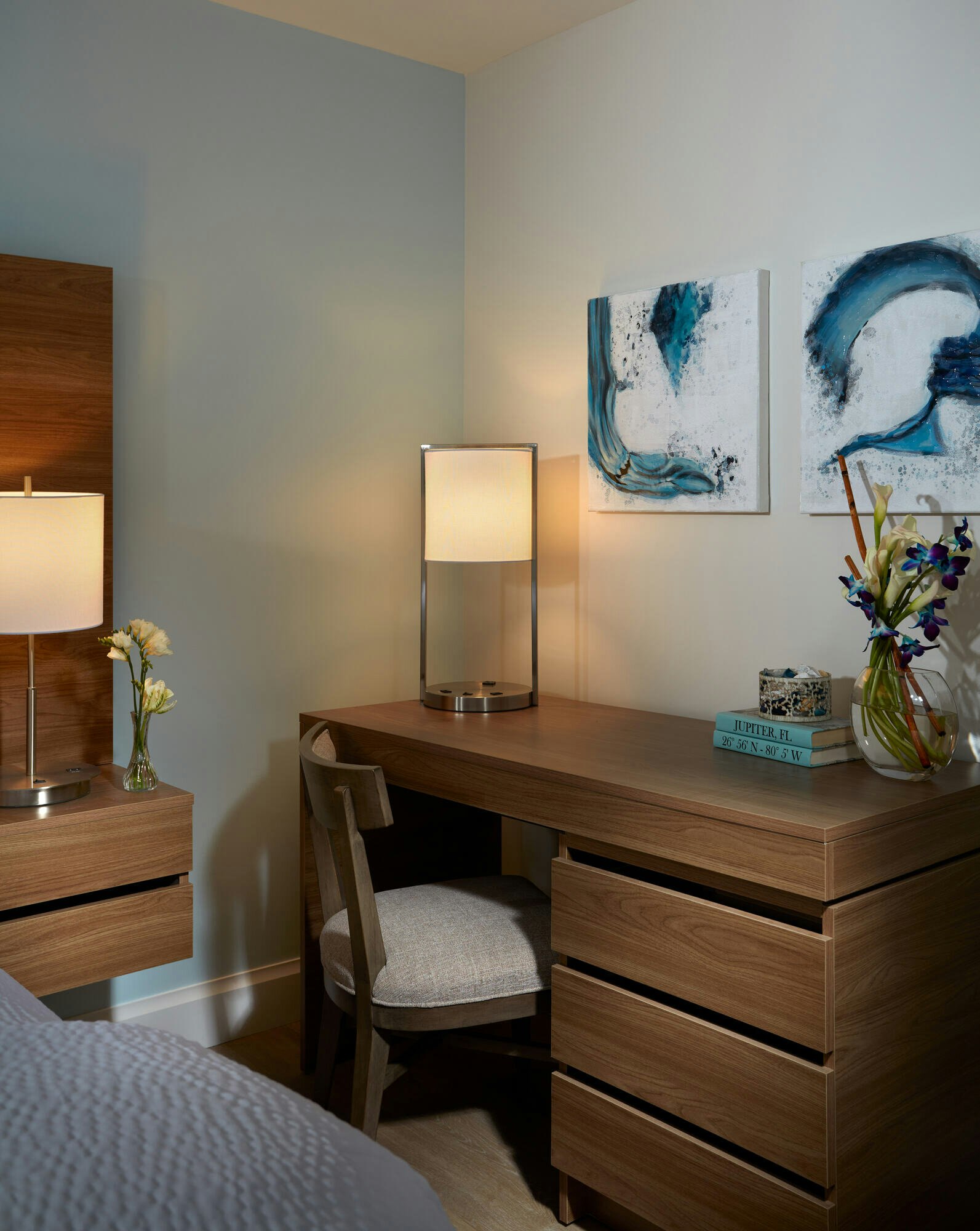 The Pointe Hotel 16/18