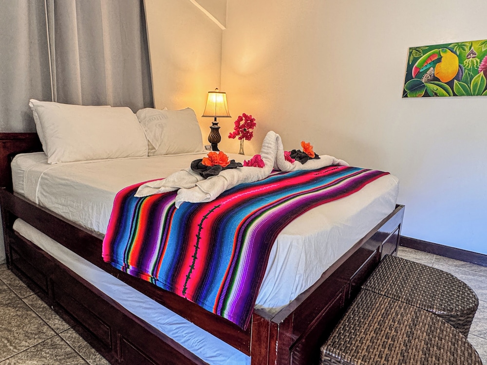 Caribbean Shores Bed & Breakfast 12/50