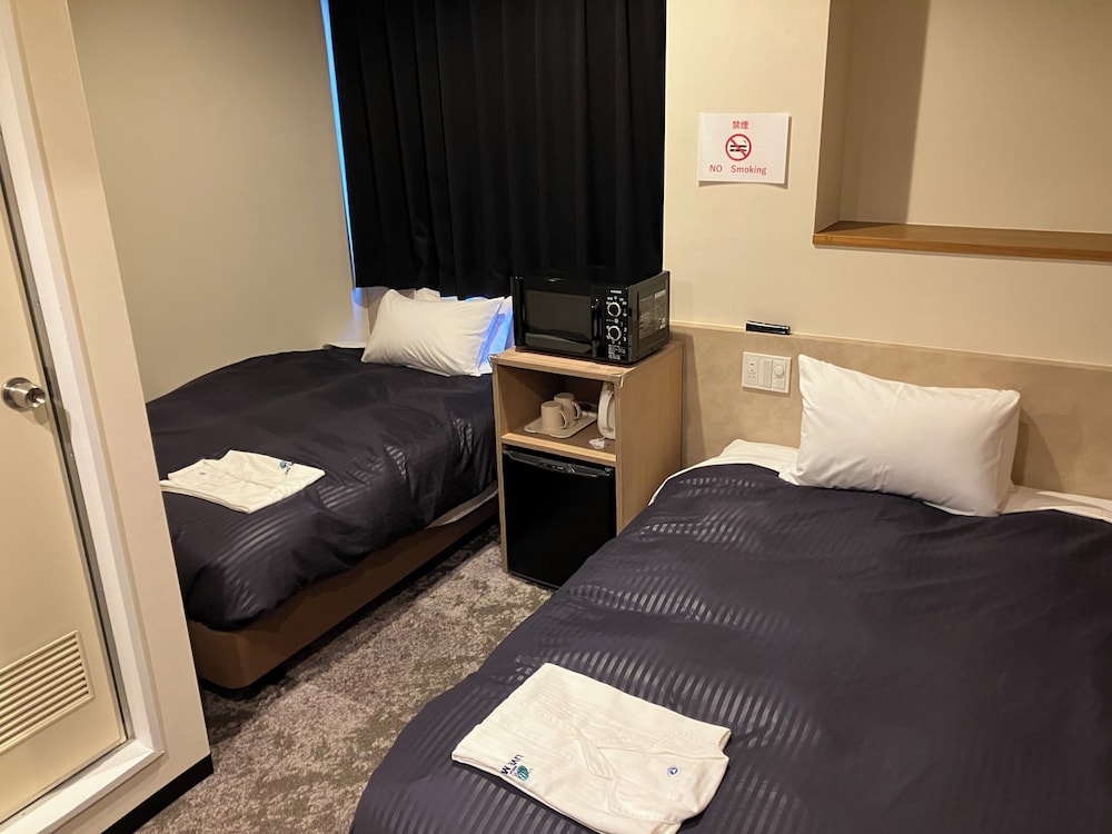 Hotel Livemax BUDGET miharaekimae 20/50