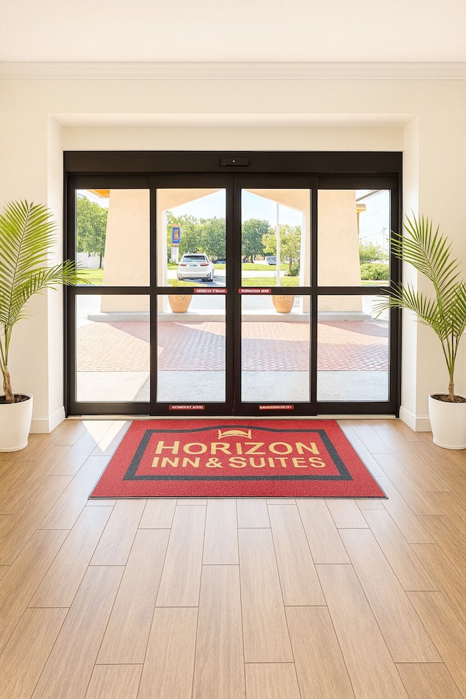 Horizon Inn & Suites 13/48