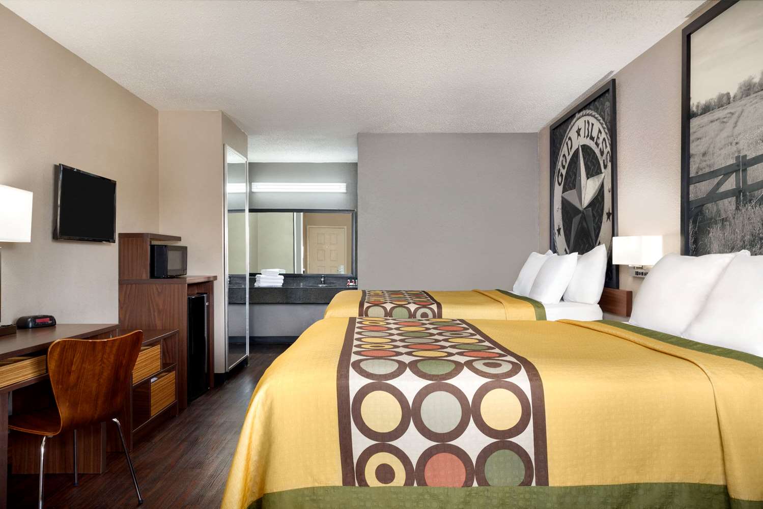 Super 8 by Wyndham Universal City 20/55