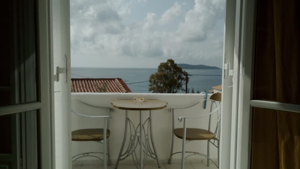 Azalea View Skiathos Studios 42/73