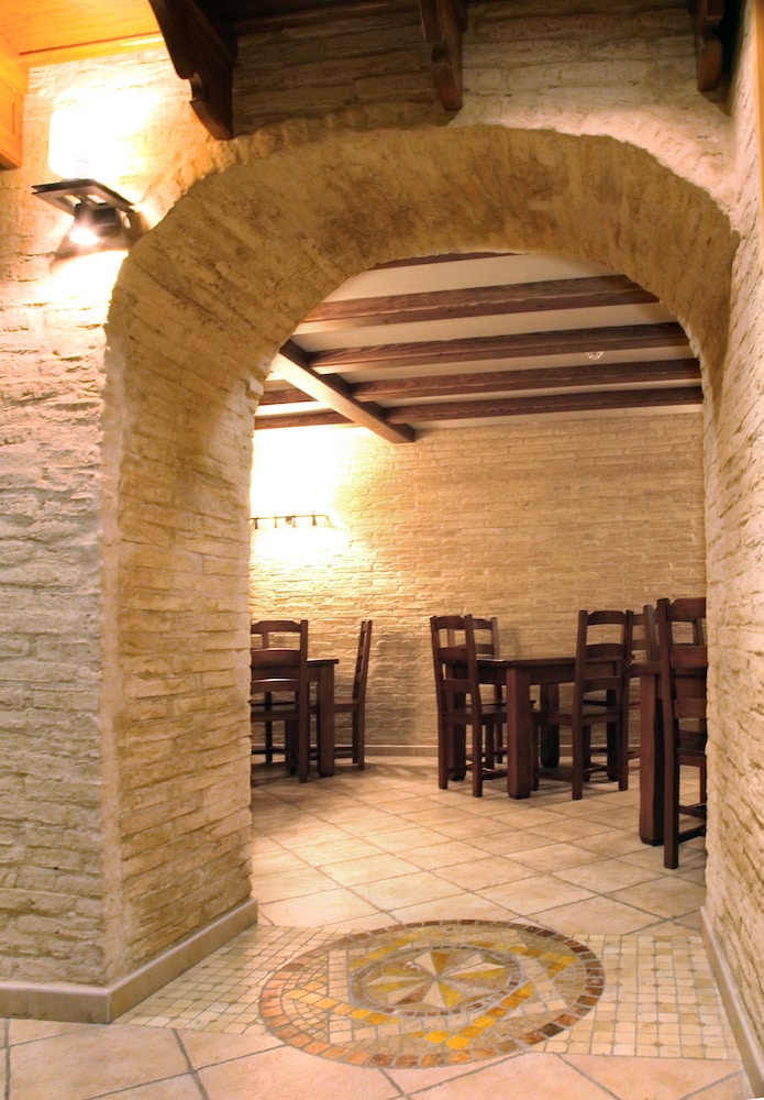 Hispania 48/58