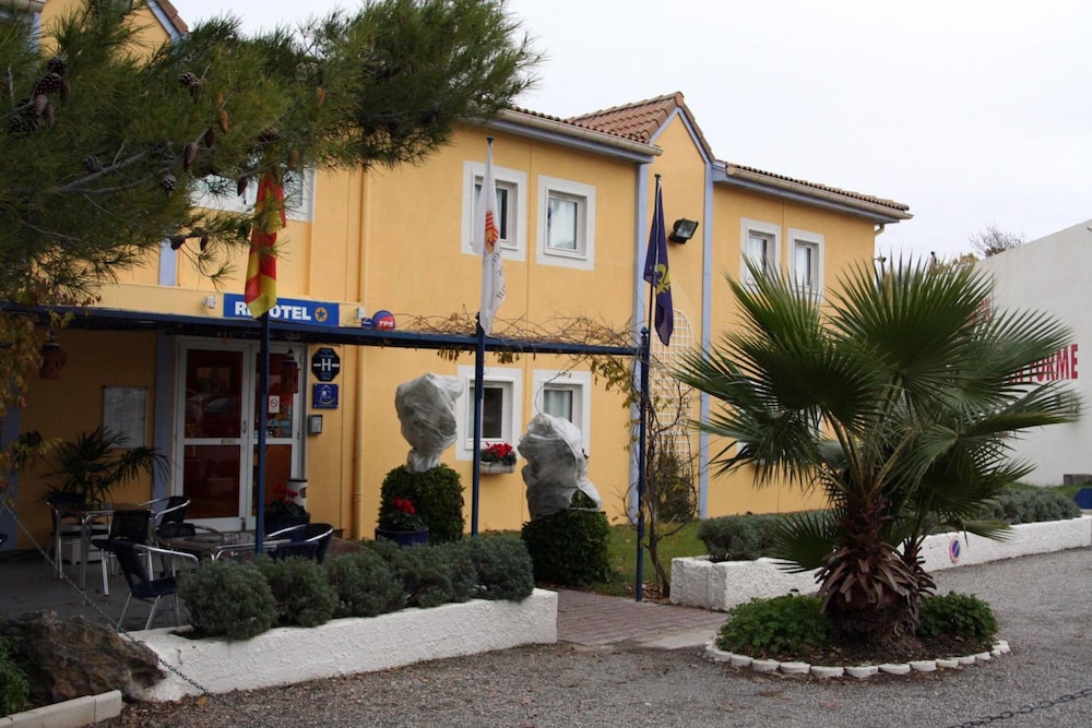 Brit Hotel Salon De Provence 2/30