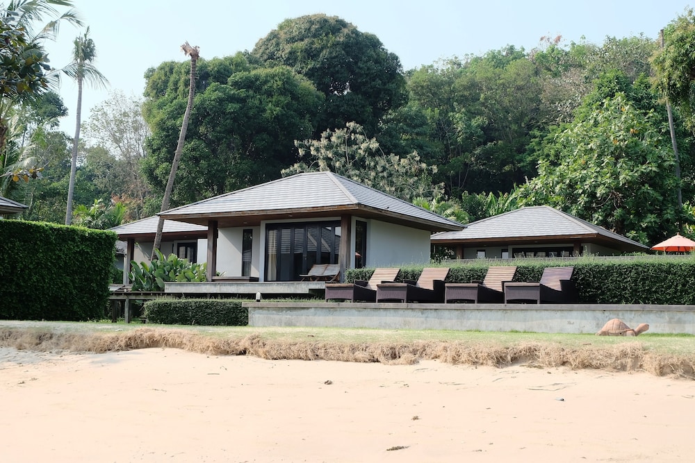 Plub Pla Koh Mak Retreat 62/68