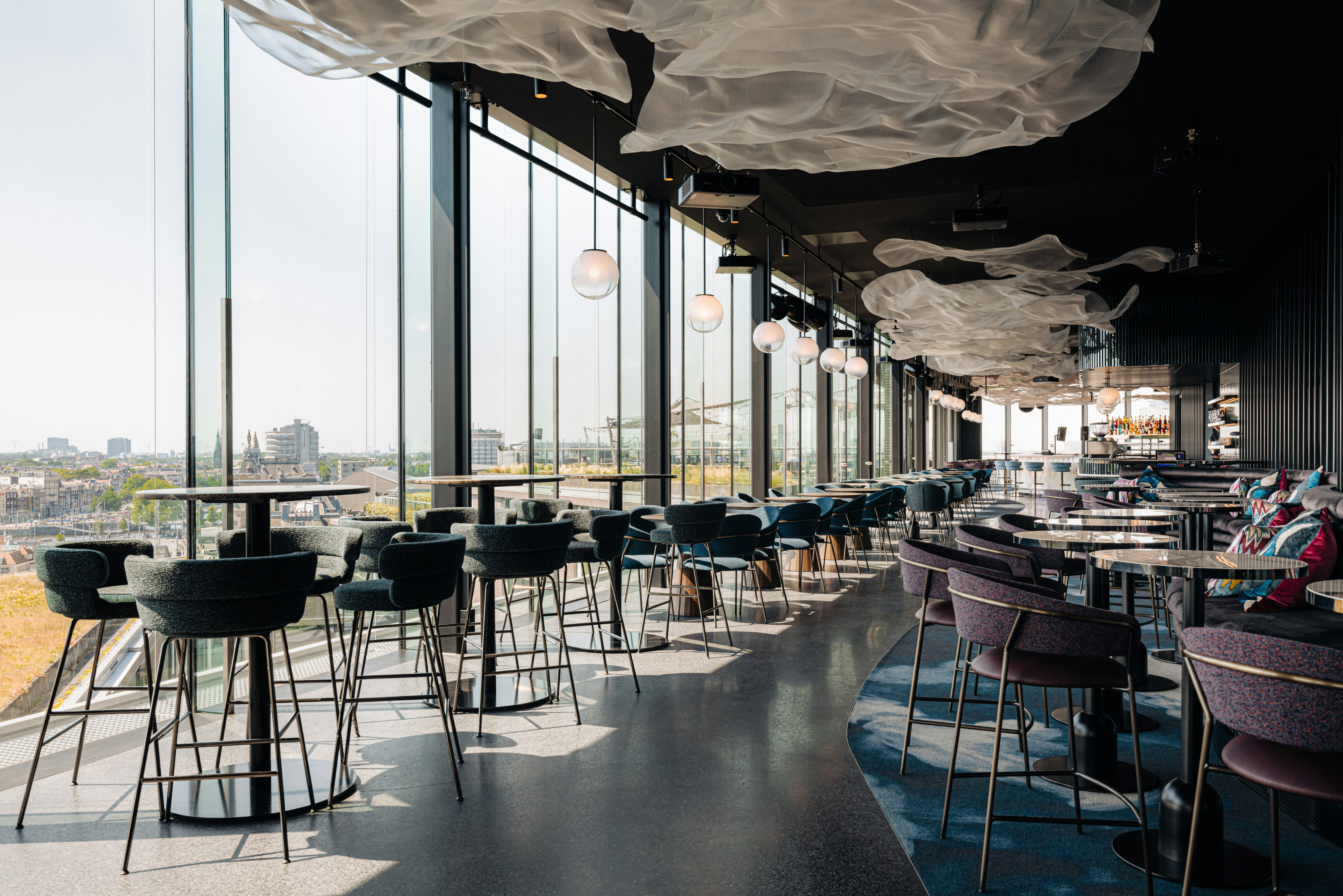 Doubletree By Hilton Amsterdam Centraal Station 66/88