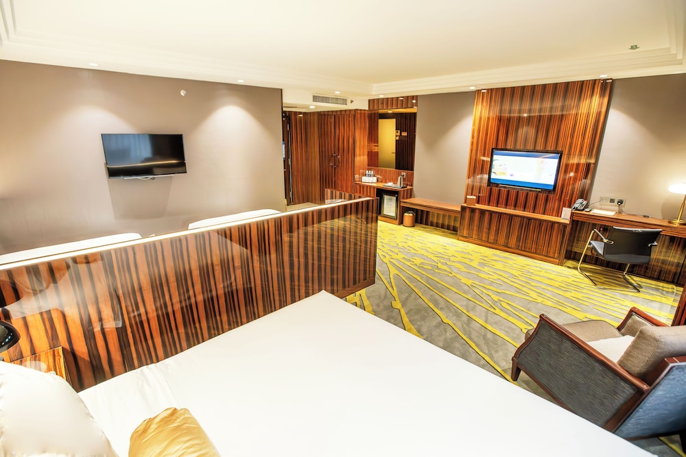 Moty Hotel 30/62