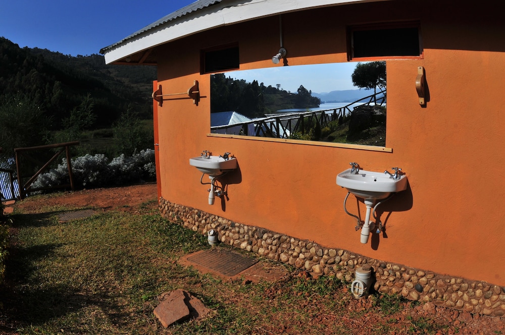 Lake Bunyonyi Rock Resort 45/50