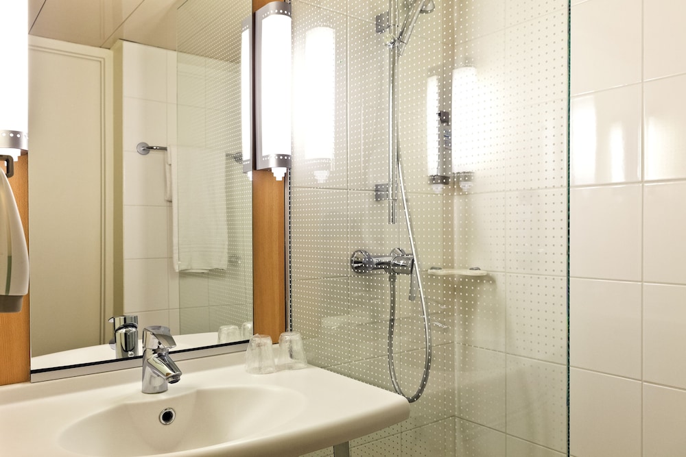 B&B HOTEL Le Mans Centre Cathedrale 46/50