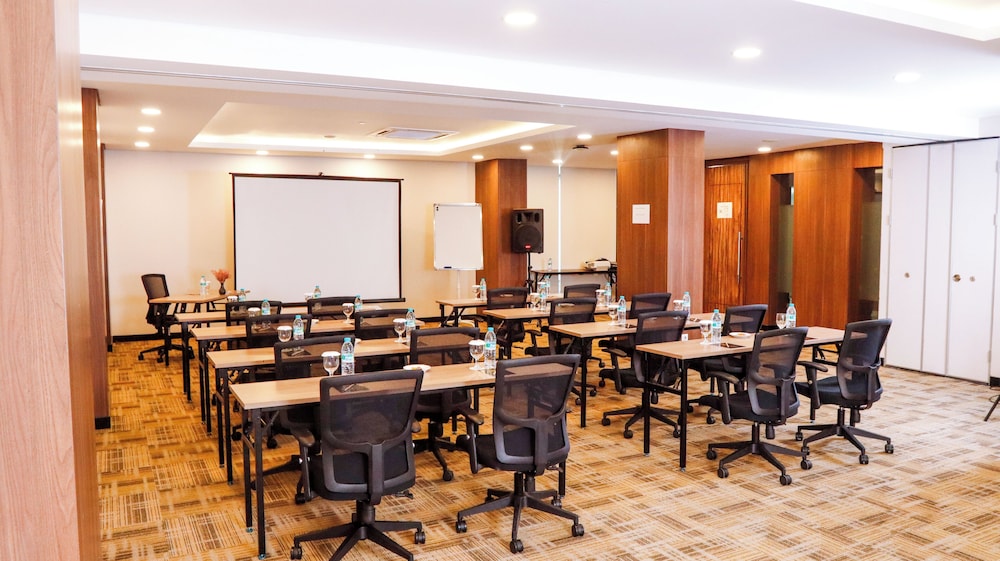 Next Hotel Yogyakarta 54/61