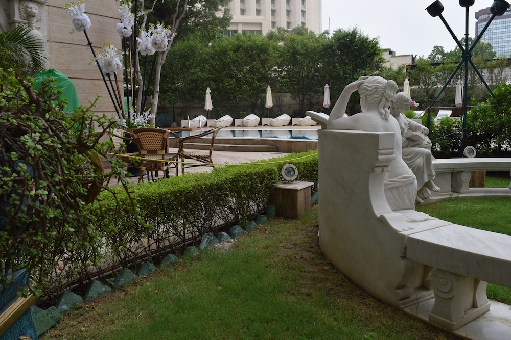 The Royal Plaza New Delhi 43/50