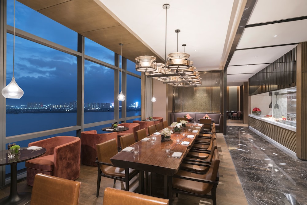 Hyatt Regency Fuzhou Cangshan 61/73