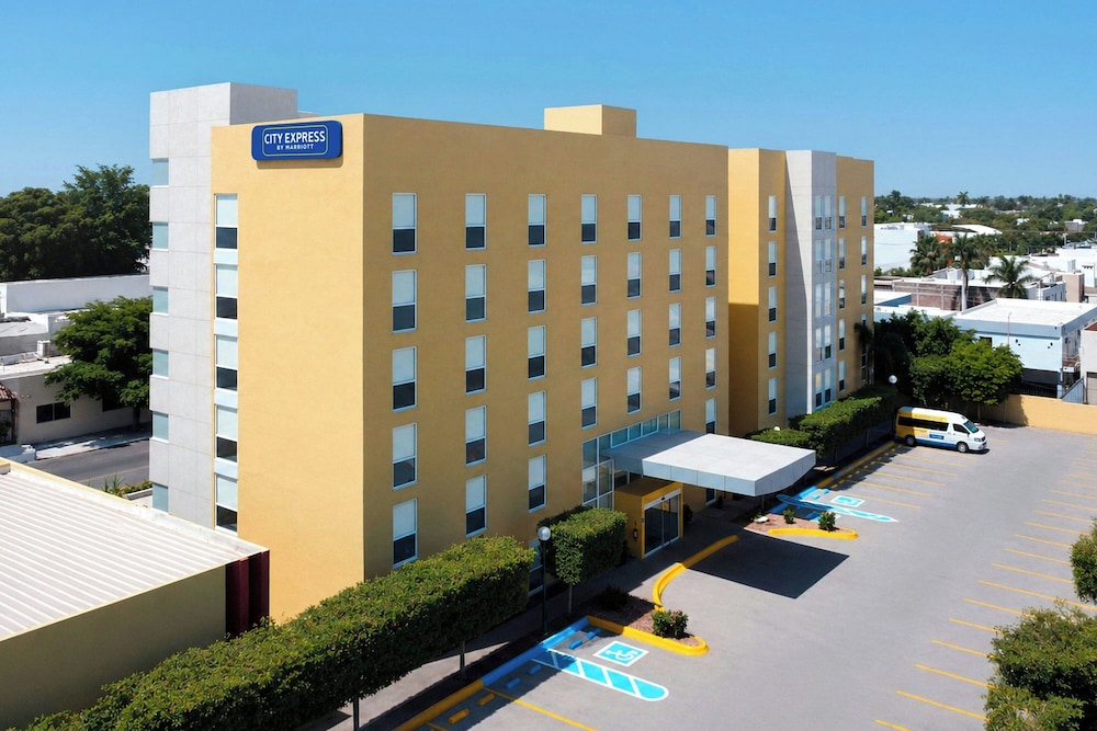 City Express by Marriott Ciudad Obregon 1/60