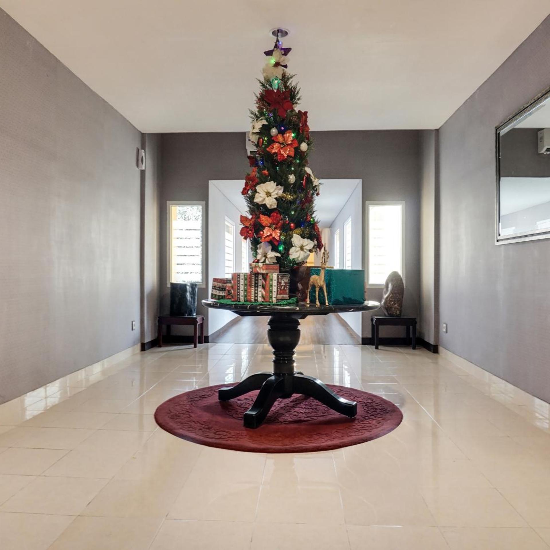 BI Executive Hotel 35/51